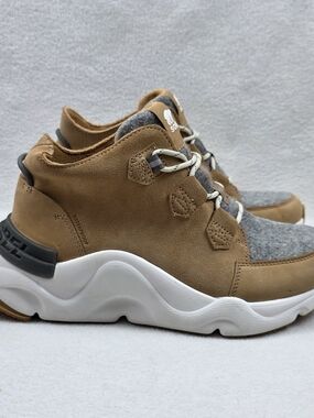 Sorel Kinetic RNEGD Renegade Caribou Boot Sneakers Womens 9 Tan Brown Waterproof